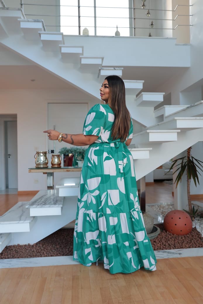 Conjunto Cropped e Saia