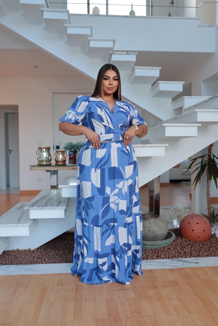 Conjunto Cropped e Saia