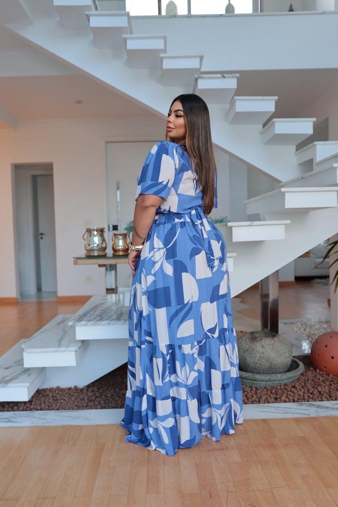 Conjunto Cropped e Saia