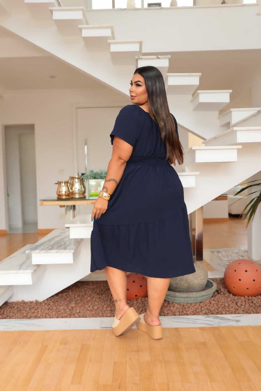 Vestido Plus Size Curto Yasmin