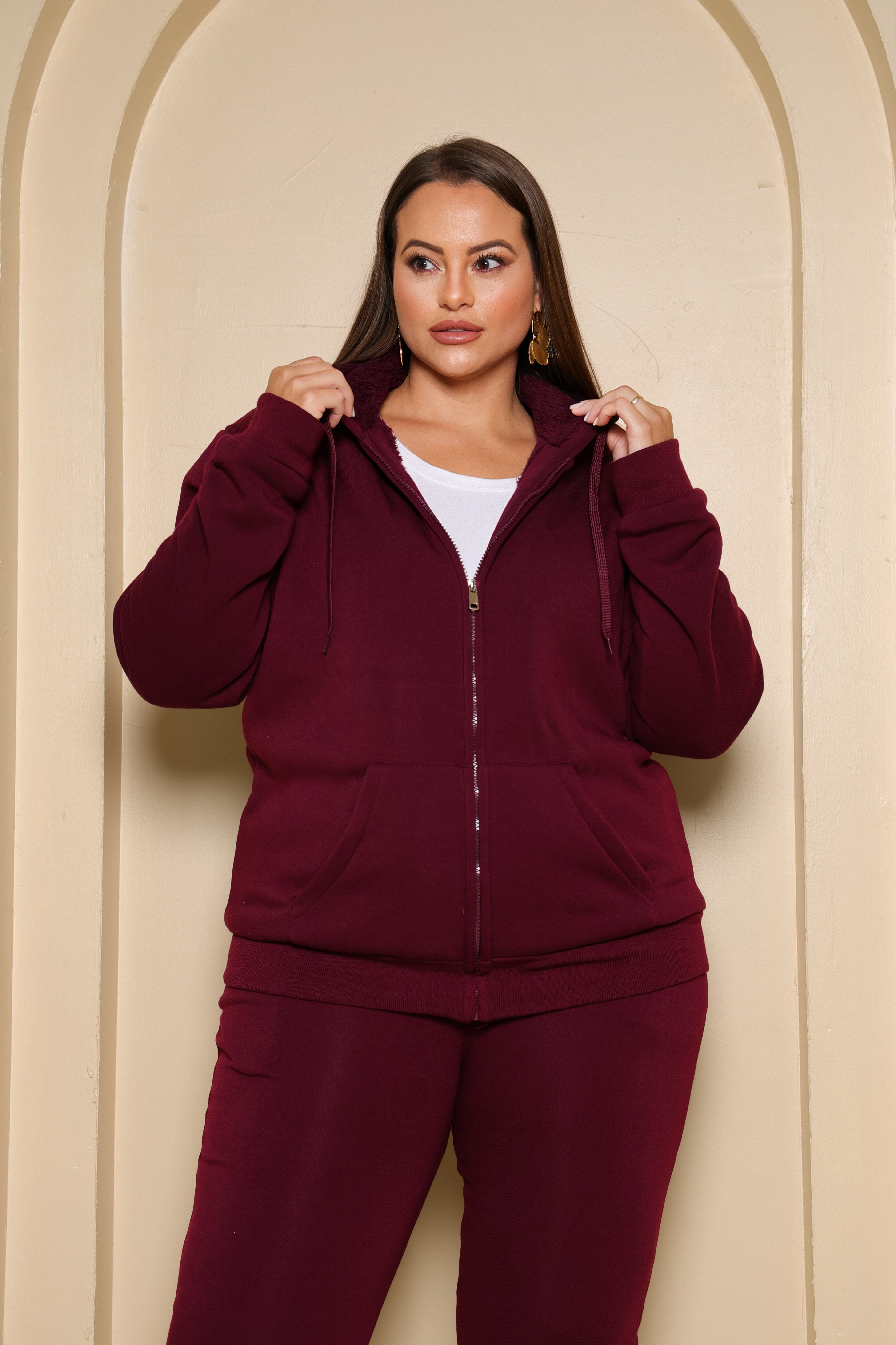 Conjunto Moletom Peluciado Premium com Zíper – Conforto & Estilo