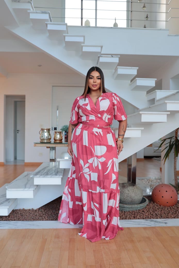 Conjunto Cropped e Saia