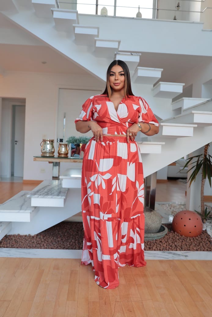 Conjunto Cropped e Saia