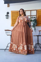 Vestido Longo Plus Size Estampado em Crepe com Elastano – Modelagem Ampla