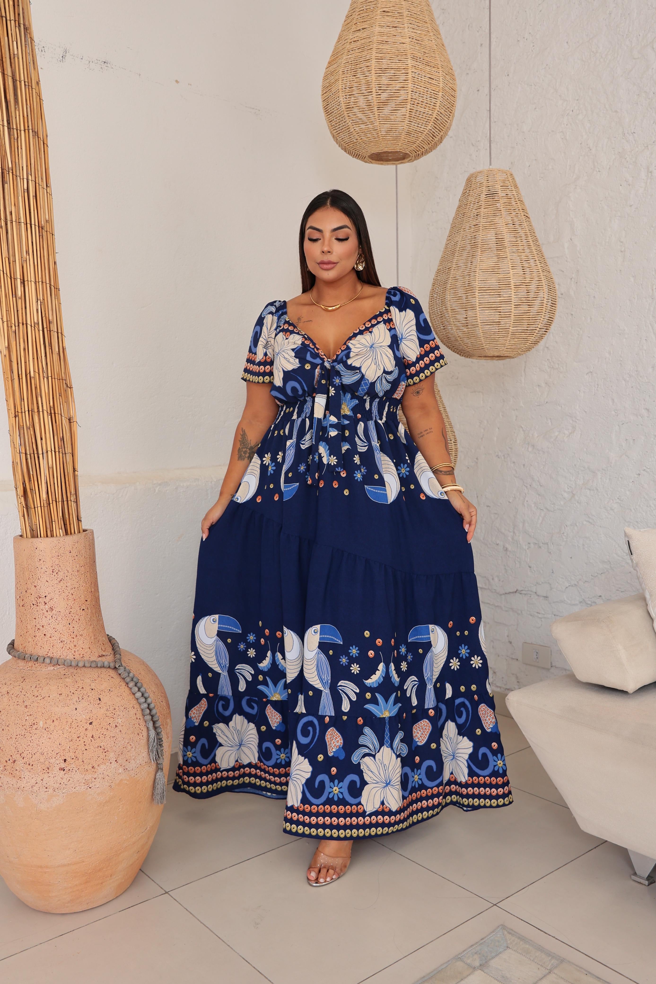 Vestido Longo Plus Size Estampado em Crepe com Elastano – Modelagem Ampla