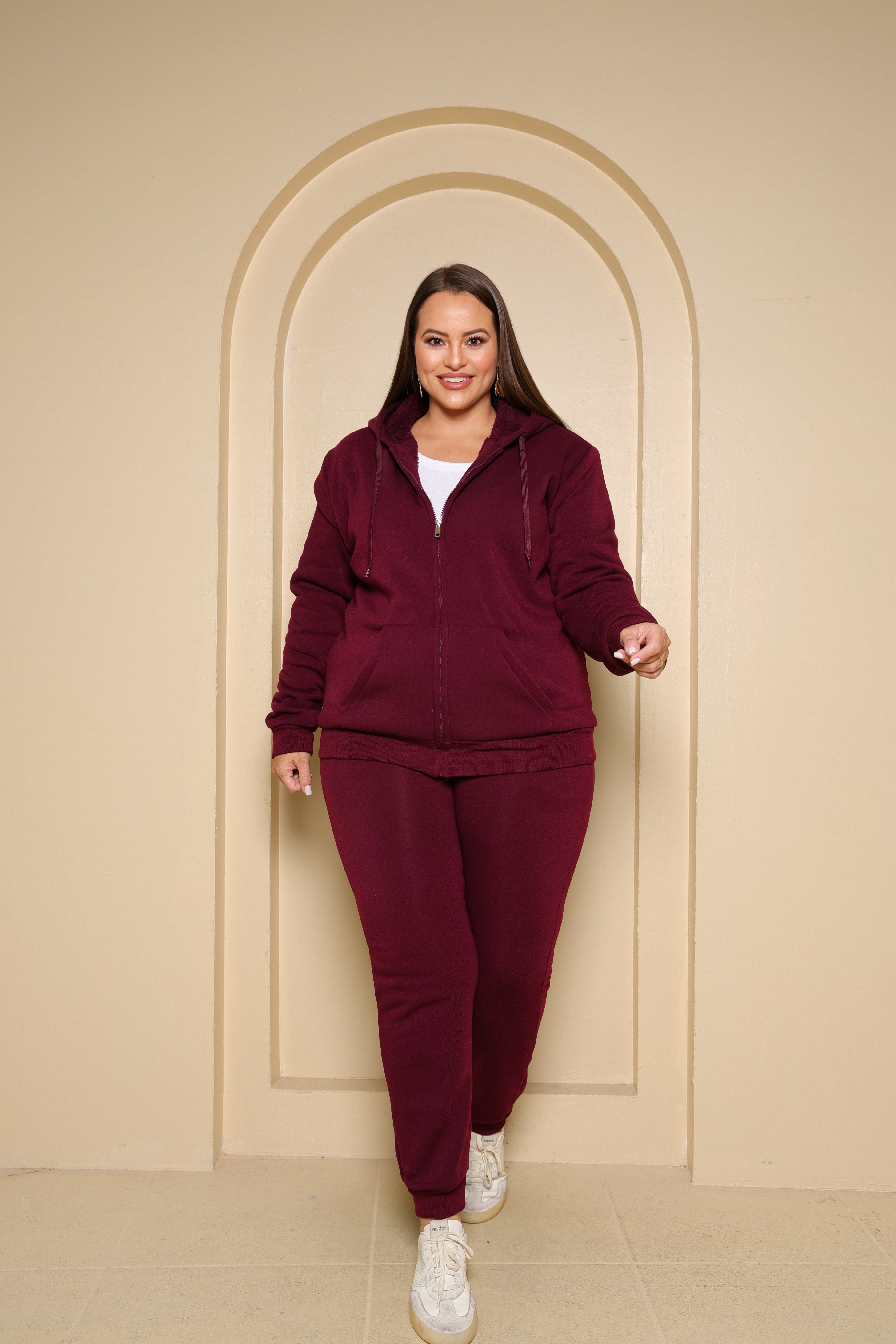 Conjunto Moletom Peluciado Premium com Zíper – Conforto & Estilo