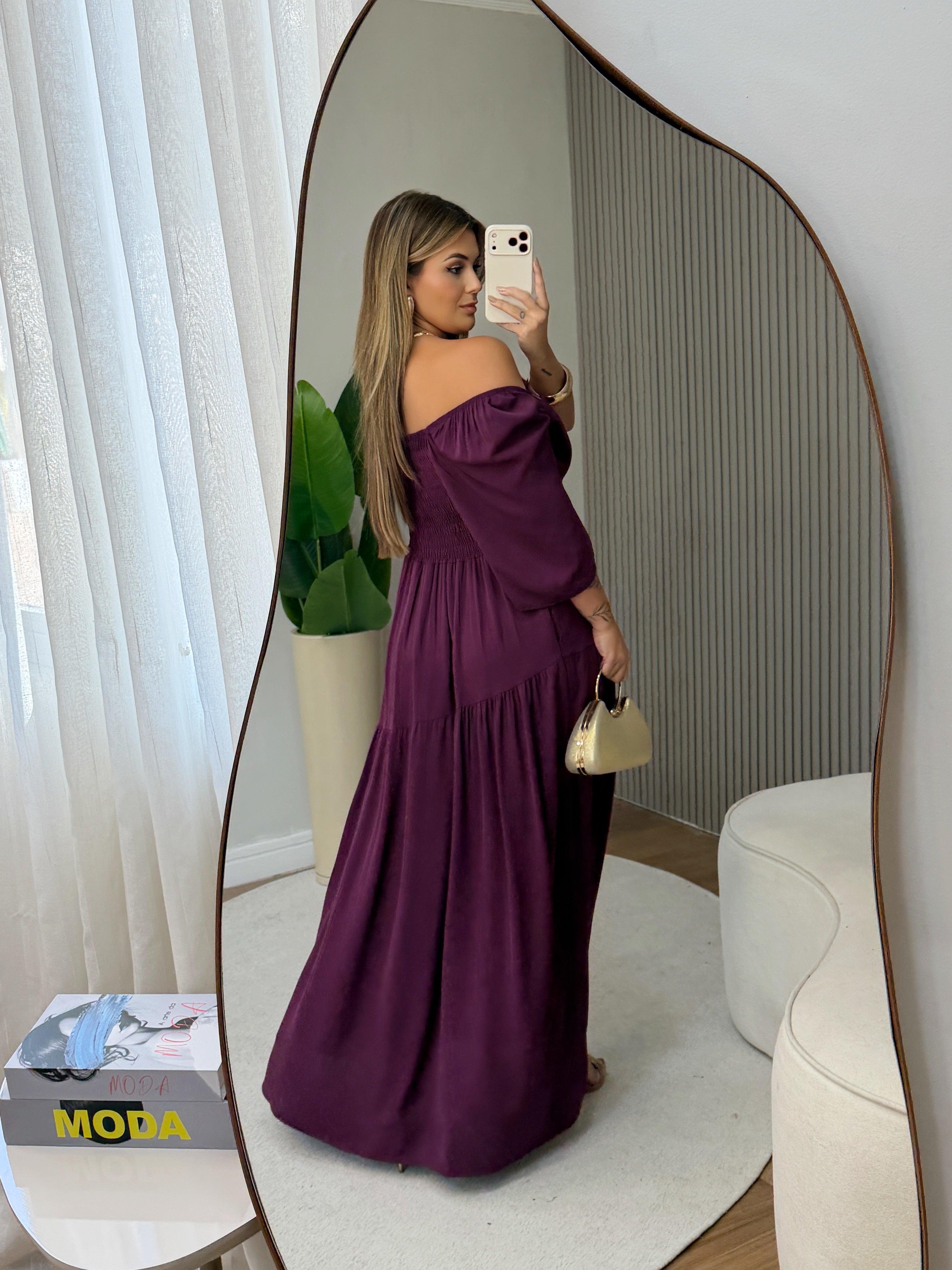 Vestido Longo Plus Size Elegance em Viscolinho Premium com Decote Estruturado
