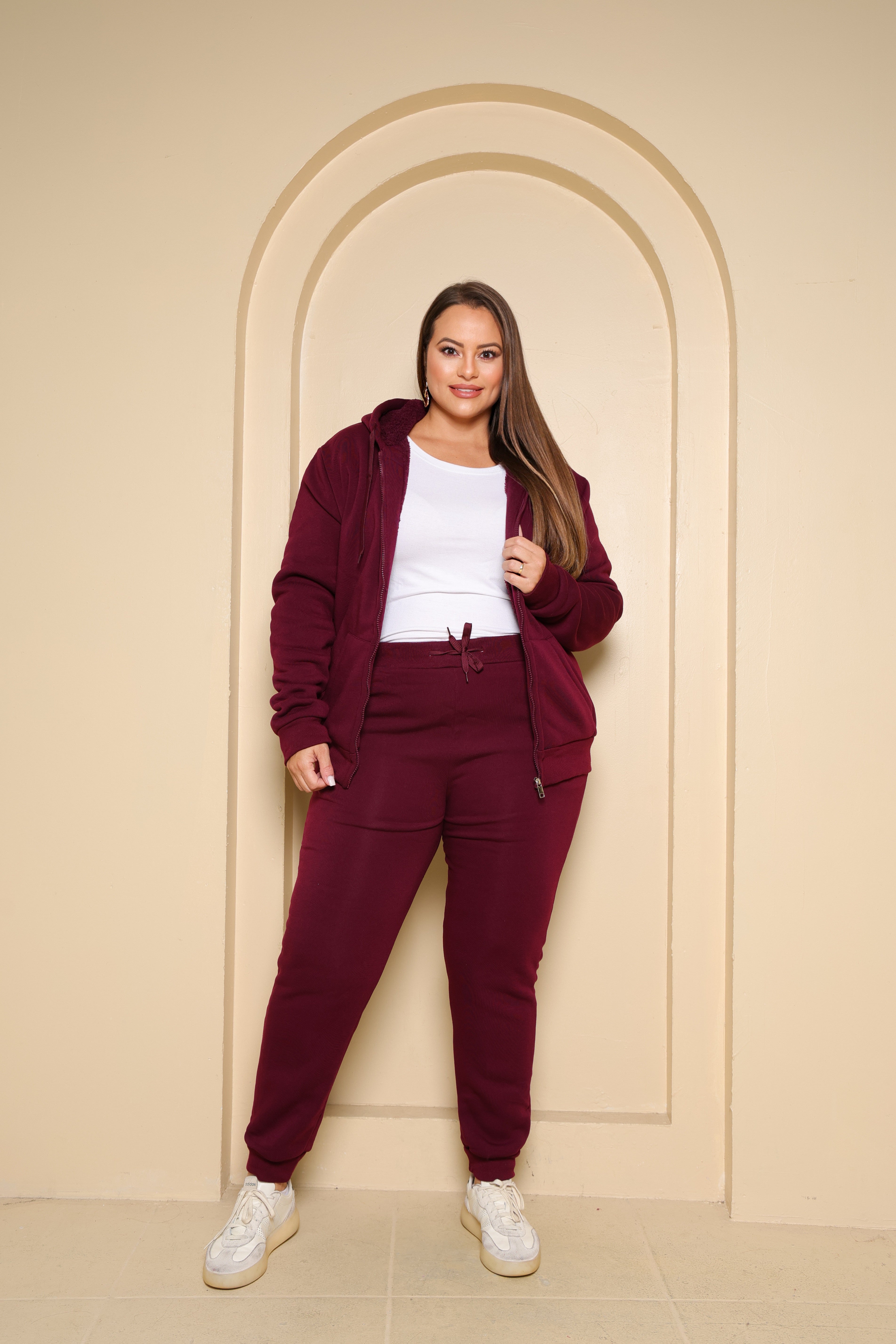 Conjunto Moletom Peluciado Premium com Zíper – Conforto & Estilo