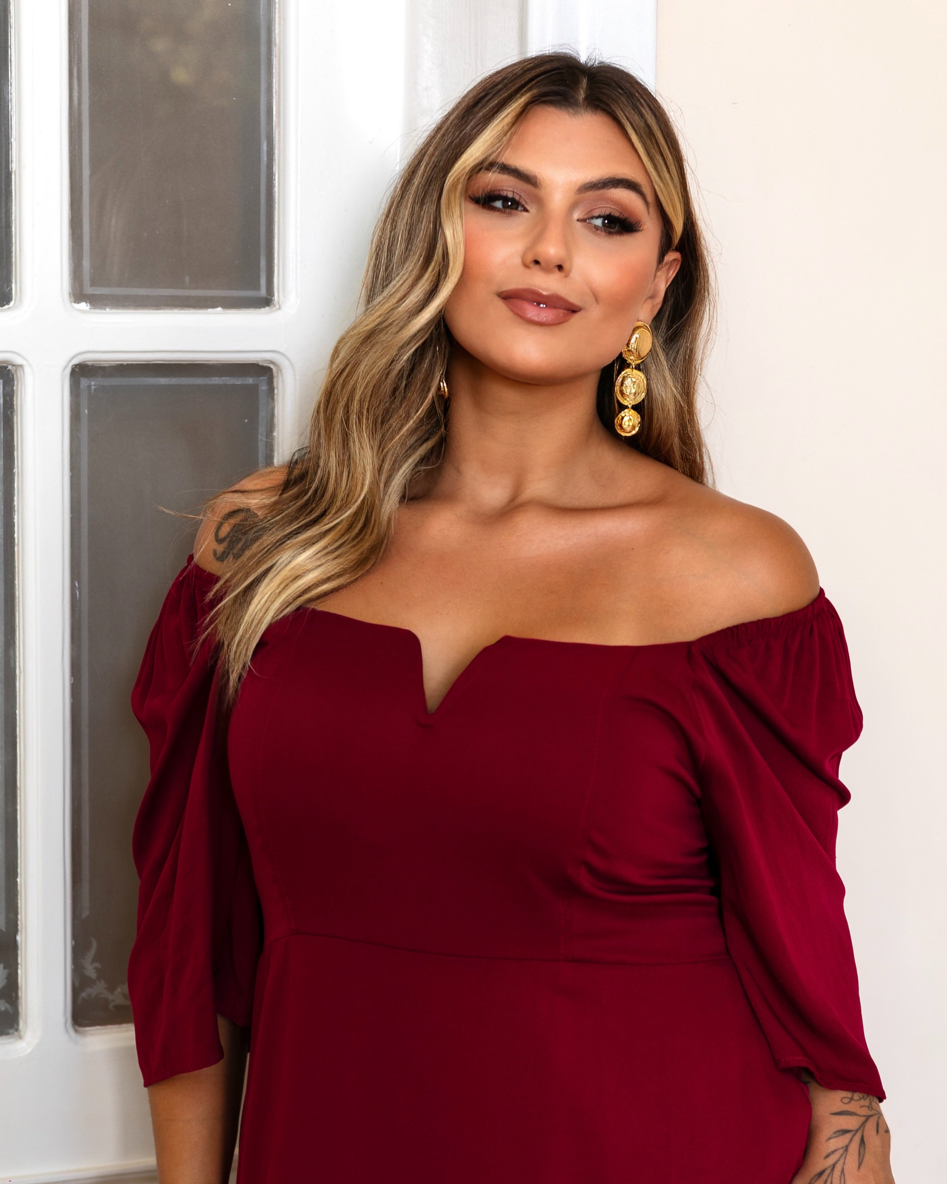 Vestido Longo Plus Size Elegance em Viscolinho Premium com Decote Estruturado